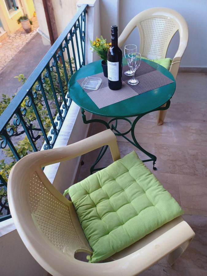 Demy'S Studio Apartment Acharavi  Exterior photo
