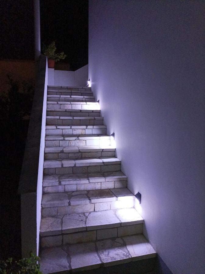 Demy'S Studio Apartment Acharavi  Exterior photo