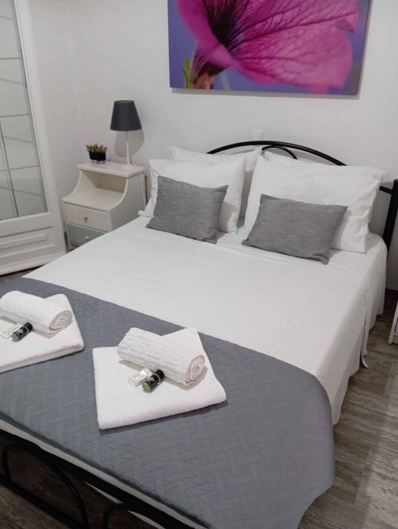 Demy'S Studio Apartment Acharavi  Exterior photo